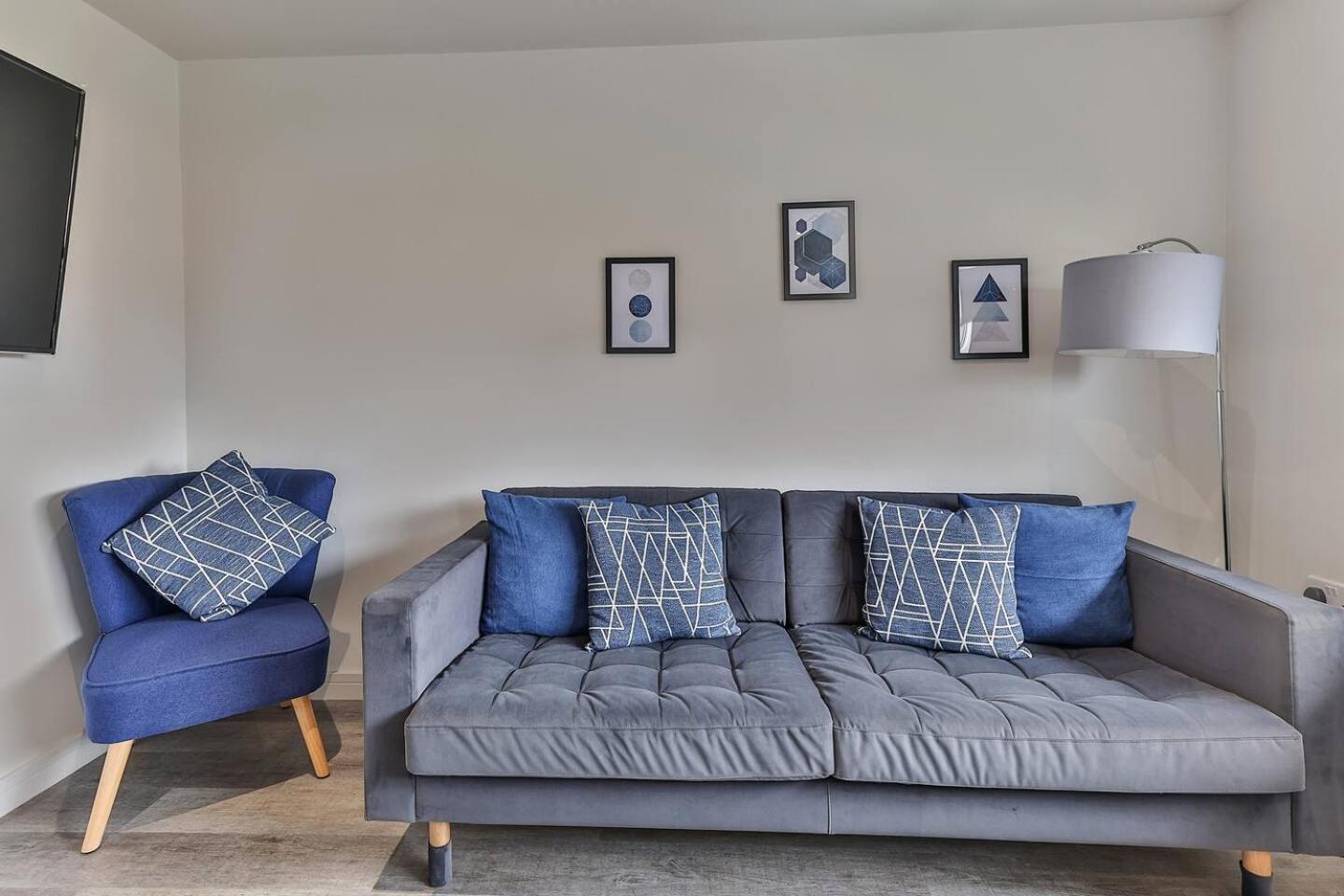 Newly Renovated 3 Bed 2 Bath Apartment & Parking Sheffield Exterior foto